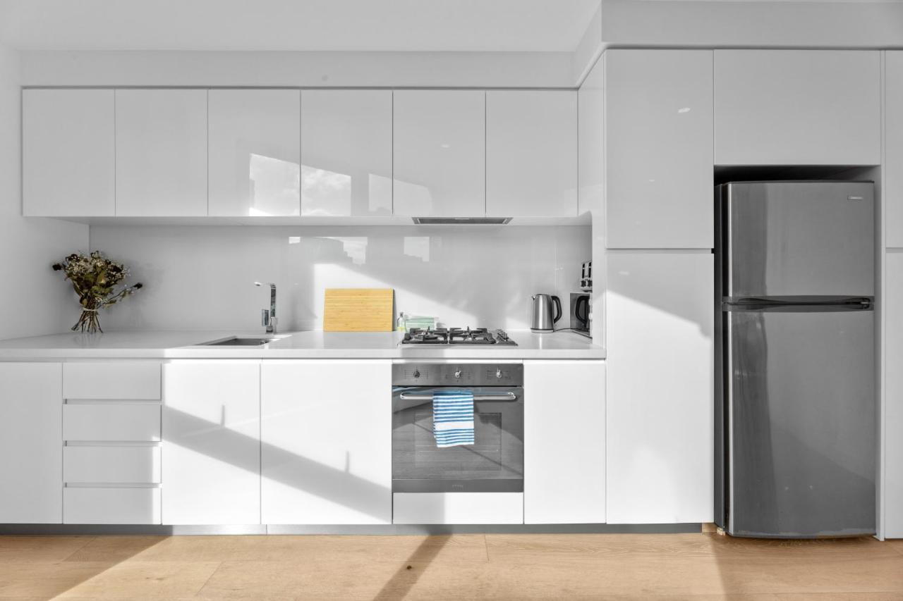 2Br 2 Bath, Southbank, City View, Lvl 31 — Photos 1